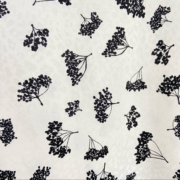 Maje White Floral Silk Metallic Buttons Satin Cocktail Mini Dress size 8 - Picture 10 of 10